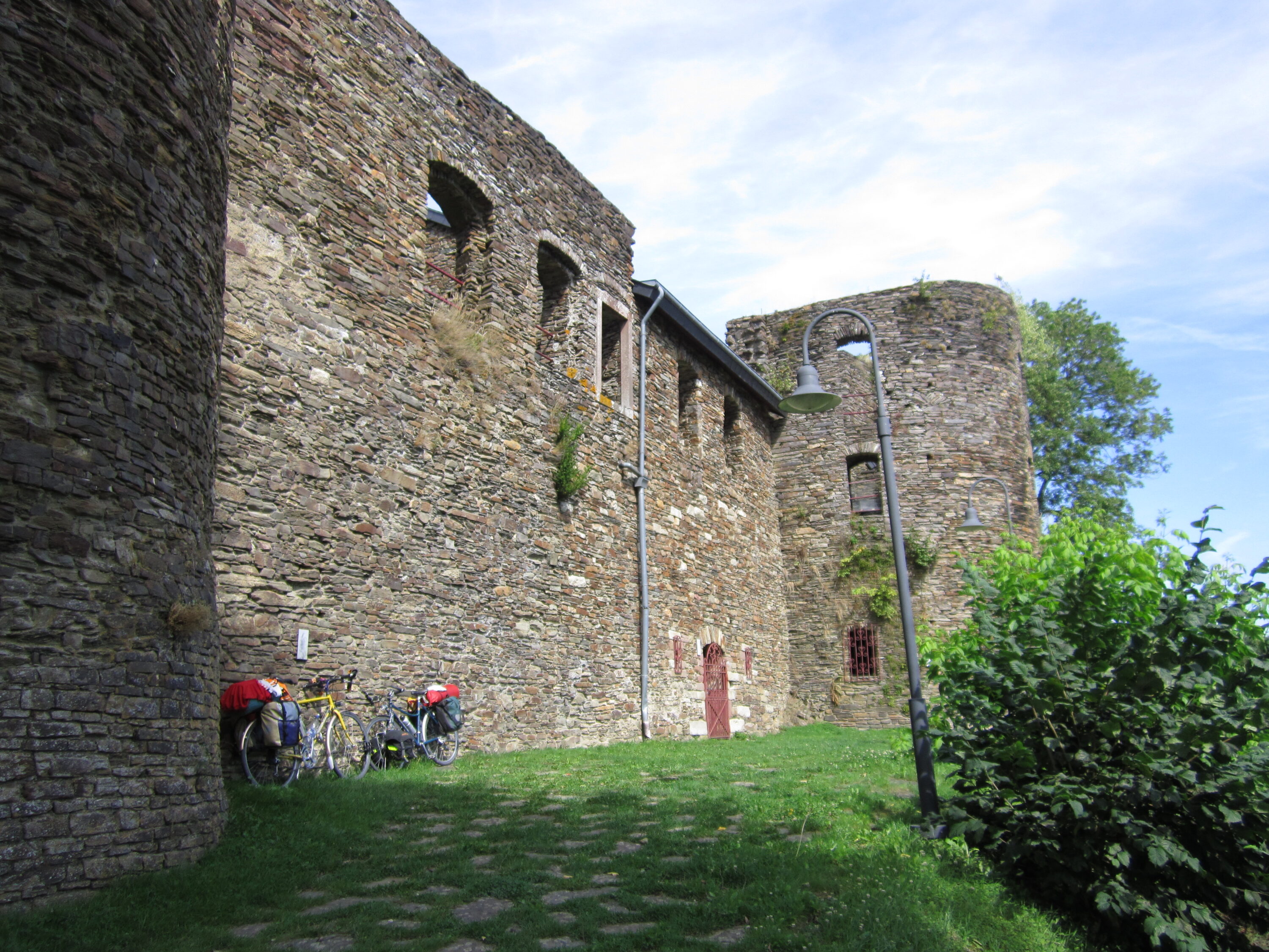 burg-reuland-1