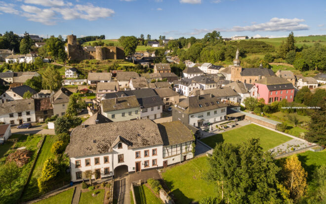 Burg-Reuland Panorama 02c Ostbelgien.eu - Dominik Ketz Copyright