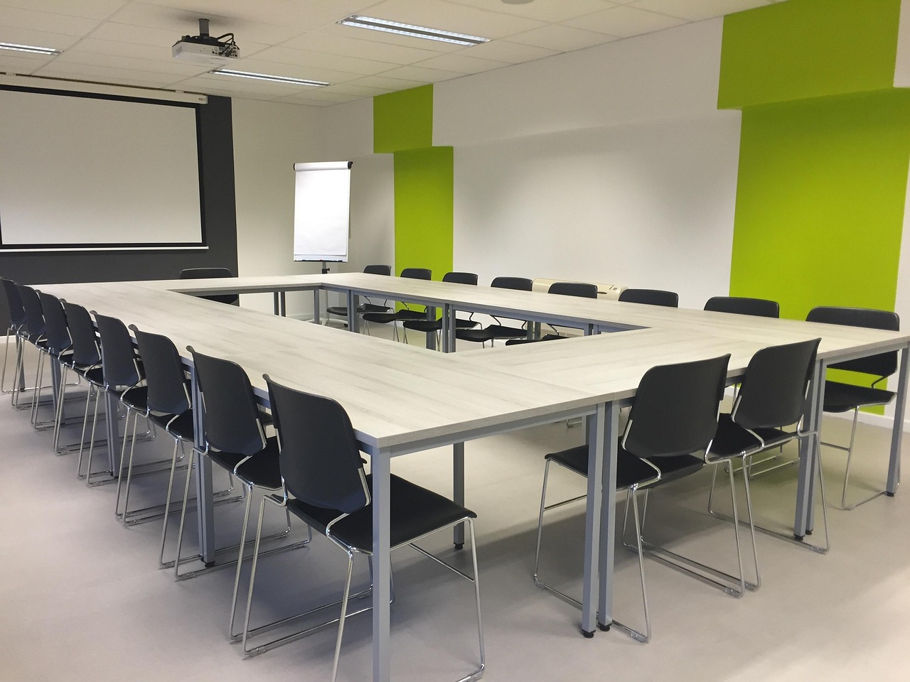 frantichek-meeting-1177454_1280