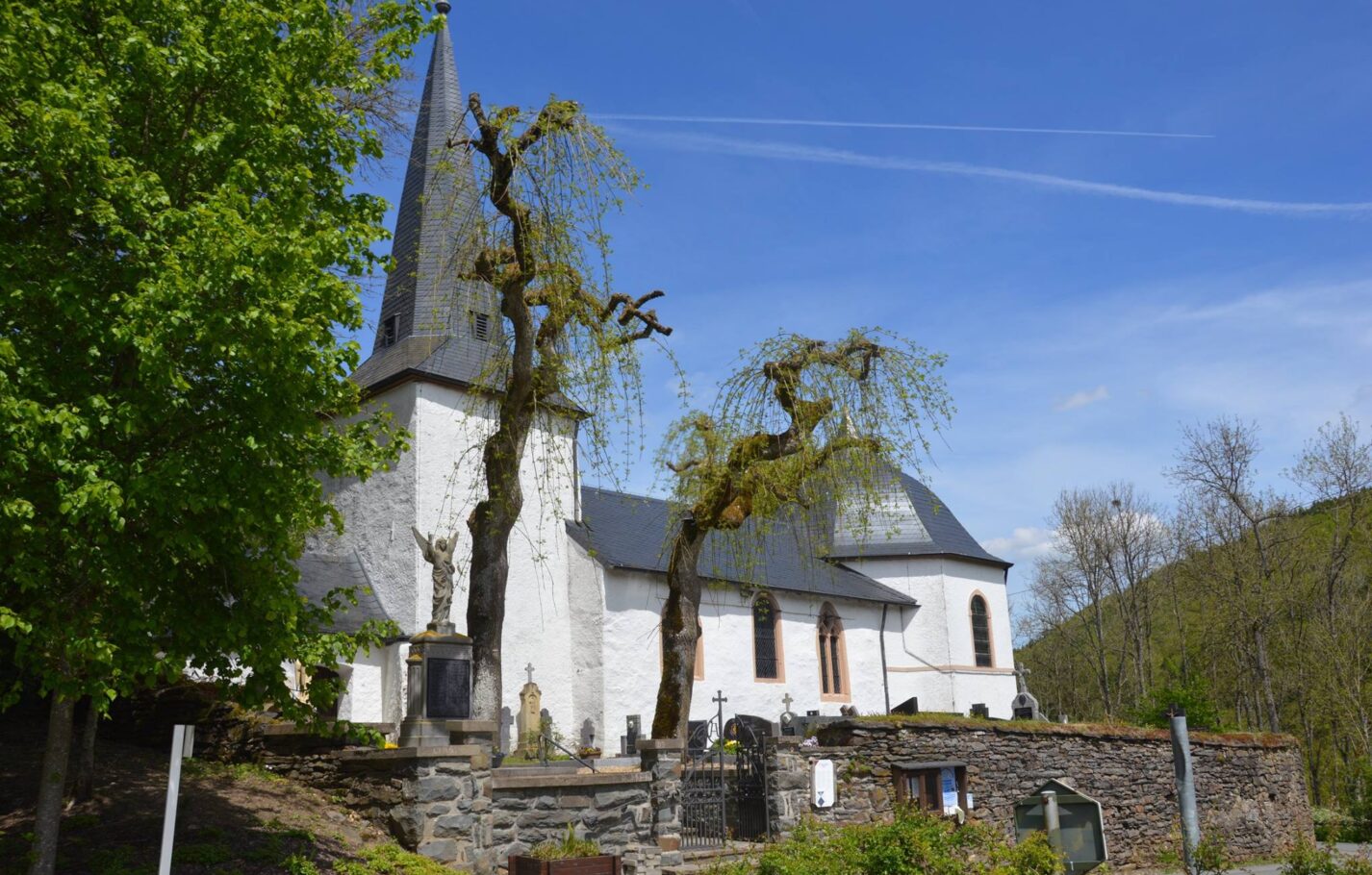 ouren-kirche-1